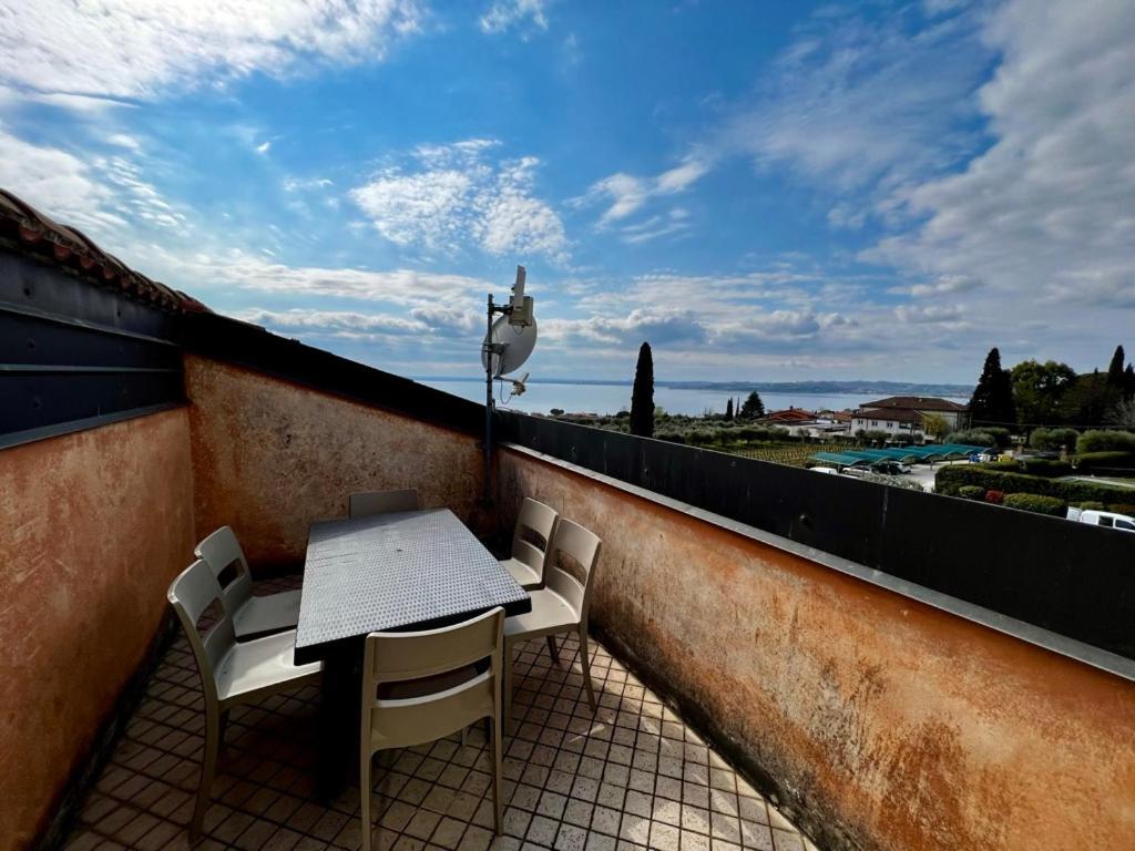 Residence Corte Ferrari -Ciao Vacanze- Moniga del Garda Luaran gambar