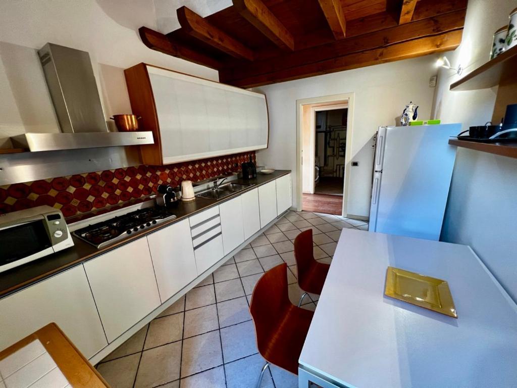 Residence Corte Ferrari -Ciao Vacanze- Moniga del Garda Luaran gambar