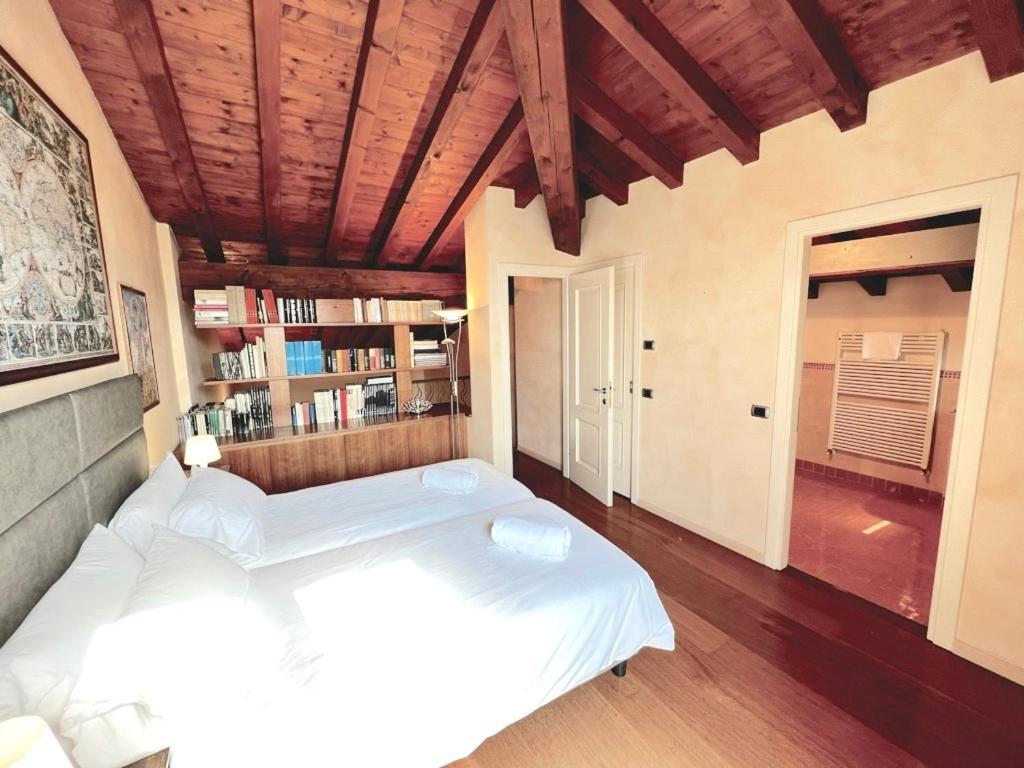 Residence Corte Ferrari -Ciao Vacanze- Moniga del Garda Luaran gambar