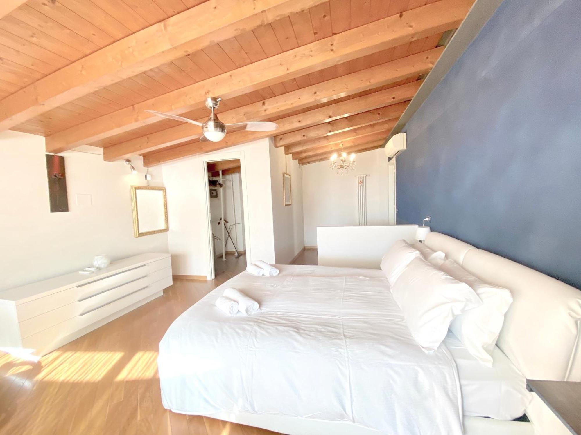 Residence Corte Ferrari -Ciao Vacanze- Moniga del Garda Luaran gambar