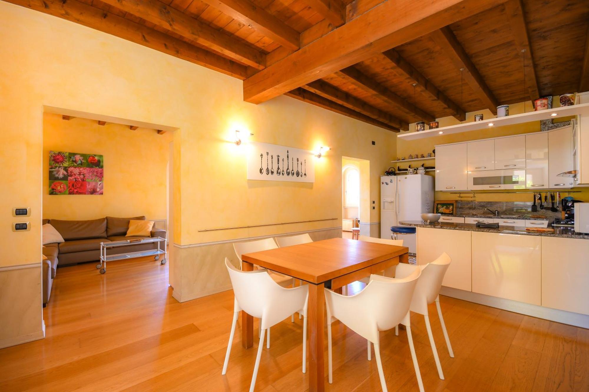 Residence Corte Ferrari -Ciao Vacanze- Moniga del Garda Bilik gambar