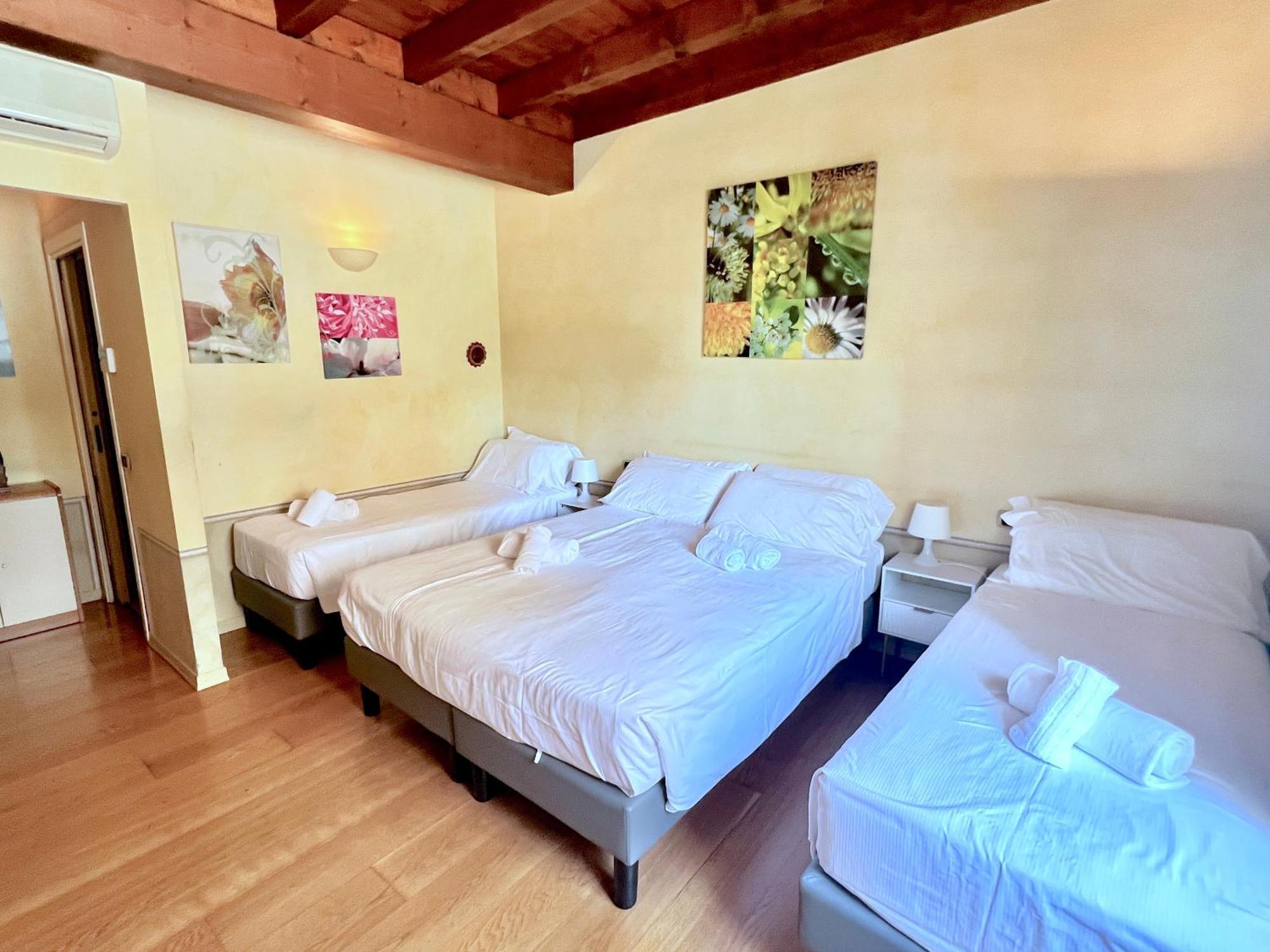 Residence Corte Ferrari -Ciao Vacanze- Moniga del Garda Luaran gambar