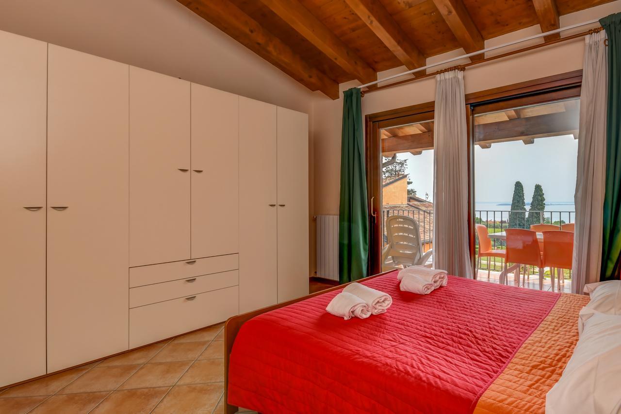 Residence Corte Ferrari -Ciao Vacanze- Moniga del Garda Luaran gambar